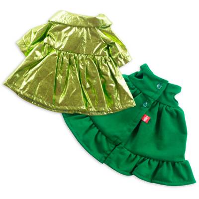 Зеленое платье и блестящий плащ
