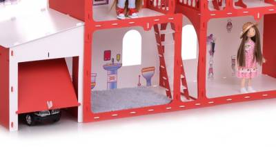 Дом для кукол "Коттедж Александра" бело-красный с мебелью